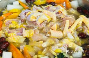 Five-fingered Mulberry Chicken
