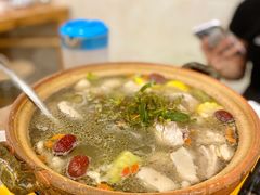 石橄榄炖鸡-洪大厨鸡煲(福田店)