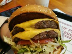 -The Habit Burger Grill 哈比特汉堡(复兴soho店)