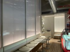 -UNI UNI(环亚凯瑟琳店)