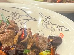 -贺记湘菜馆(东体育会路店)