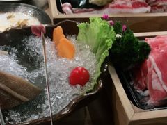 -湊湊火锅·茶憩(杭州湖滨银泰in77店)