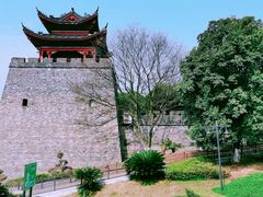 -巴陵广场