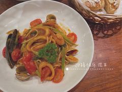 -麦田工坊(月湖店)