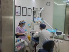 -雅悦齿科(顾村公园店)