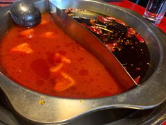 鸳鸯老火锅-山城辣妹子(定福庄店)