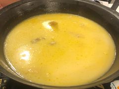 -鲜入围煮花胶鸡海鲜火锅