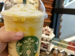 -星巴克(上海虹桥新天地二店)