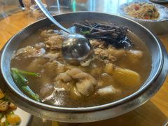 -头上红煨盐鸡·非遗院子餐厅
