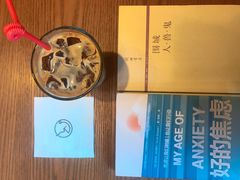 -新华里咖啡书吧(新华书店小寨店)