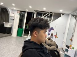 点击看大图 -15C7 男士理发馆 烫染专业店