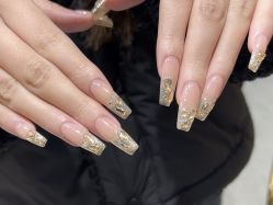 -爱纶美·美甲美睫半永久