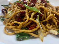 新疆特色干煸炒面-冷峰马家鸡蛋牛奶醪糟(八朗学五巷店)