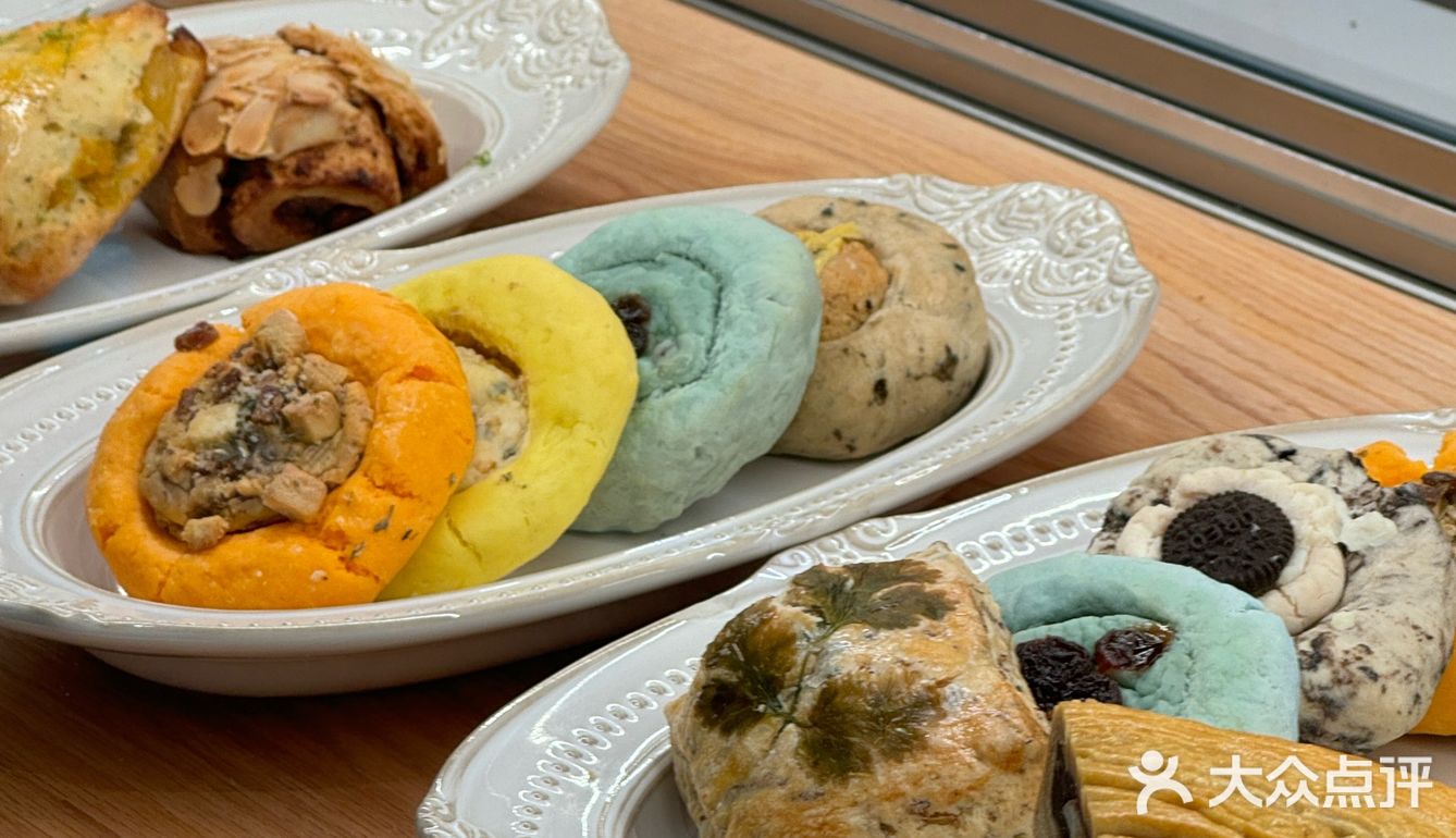 终于 终于 吃上武汉招牌拿破仑了🍰