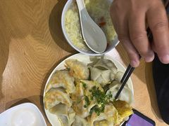 -三好食堂(煎饺·馄饨·肉饼米线·盛世广场店)
