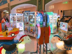 -莫莉幻想儿童乐园(郑州丹尼斯三天地店)