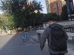 -梨园(地铁站)