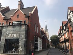 -钟书阁(松江泰晤士小镇店)