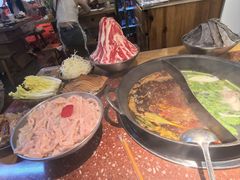 -赵美丽·重庆社区火锅·直营店(火车东站·中豪国际店)