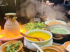 -吃饭皇帝大土家民族菜(正大广场店)