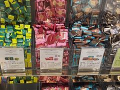 -VENCHI 闻绮(北京国贸商城店)