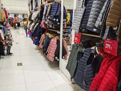 -优衣库(石家庄裕华万达广场店)