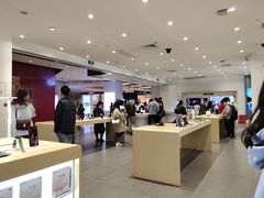 -华为授权体验店(中山公园来福士)