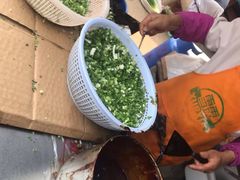 -正宗杂粮煎饼香软鸡蛋饼