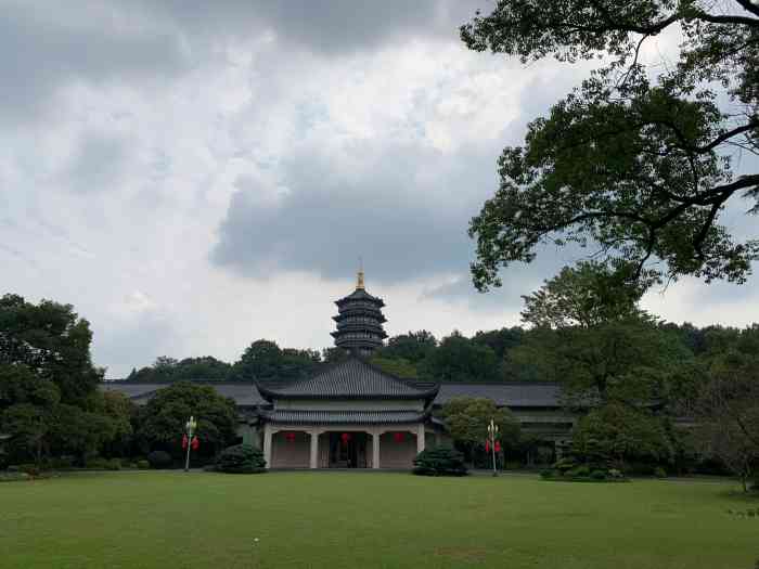 浙江西子宾馆·瑶园咖啡厅-"相较于菜品,这个餐厅的最大优越性在于它