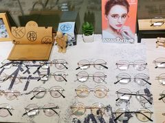 -Trend1881视光·蔡司视觉(领展广场店)