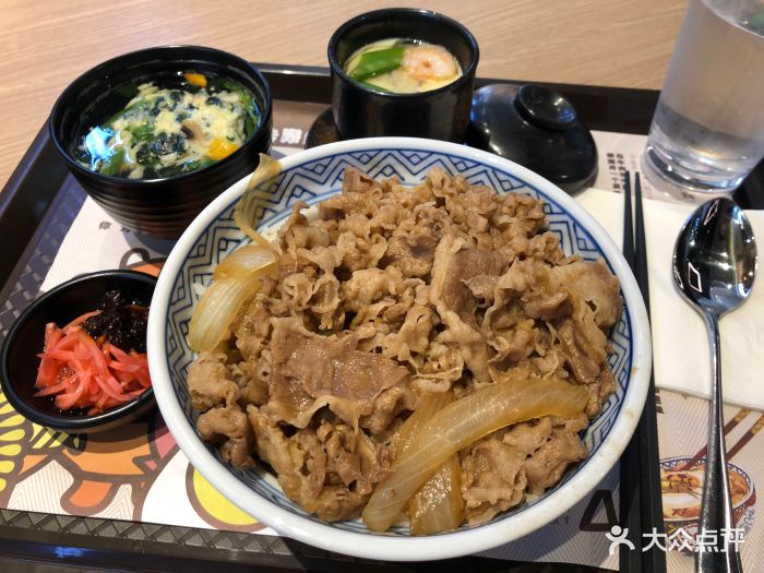 吉野家(悠方店)招牌牛肉饭图片