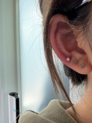 -AI艾耳·专业手工耳洞·穿孔美学馆