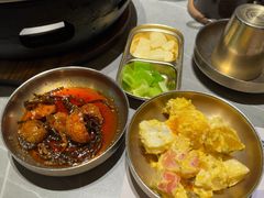 -草家酱蟹炭火烤肉店(珲春南路一店)