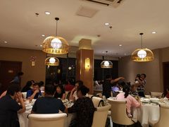 大堂-老人和饭店(打浦路店)