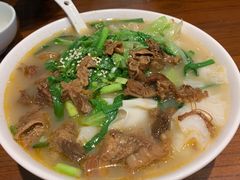 美味牛腩汤陈村粉-黄但记老店·陈村粉食府