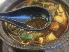 -老新隆牛肉锅贴(新街口店)