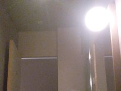 -卡罗酒店(东门晒布地铁站店)