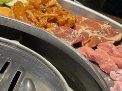 -哈哈碳都·牛肋条无限自助烤肉(宝龙店)