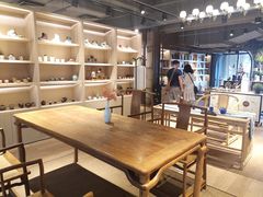-光海书局(南京东路第一百货店)