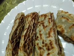 -溢心园香河肉饼总店