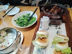 -龚兴城鱼羊吉·家传湖北菜(苗栗路总店)