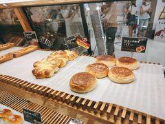 -汉柏麦香德国面包房(海信店)