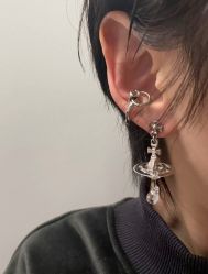 -AI艾耳·专业手工耳洞·穿孔美学馆
