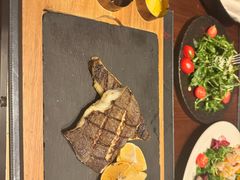 -恰餐厅及酒吧 CHAR Bar & Grill (北京丽都皇冠假日店)