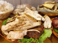-菌海森林·非遗野生菌火锅(西山区滇池路摩根道店)