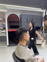 -U·NI SALON 造型