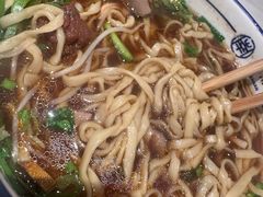 -镇南锅盖面馆(解放路店)