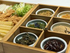 -鹊华居·地道鲁菜·海鲜·融合味(大明湖店)