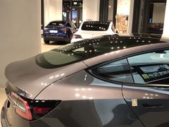 -TESLA 特斯拉(上海太古汇体验店)