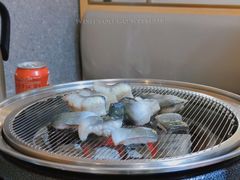 -围炉肉舍•炭烤活鳗•丹东海鲜烤肉(步行街店)